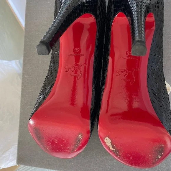 Christian Louboutin Python Platform Pumps, Black, 8 - Picture 4 of 8
